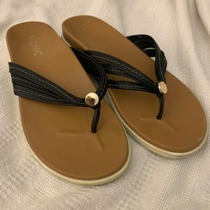 Vionic Palm Catalina Leather Flip Flop Sandals